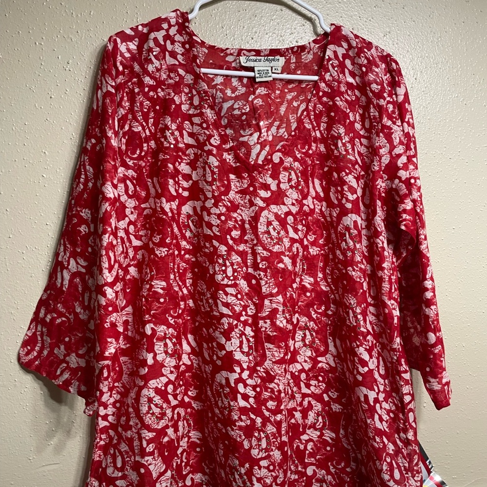 2 Women's blouses, size XL